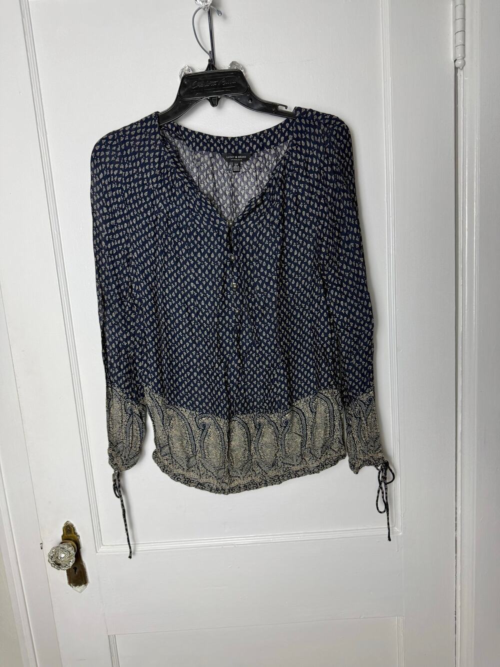 Lucky Brand Billowy Flowy Navy Blue Floral Seer Boho Blouse Top Women's Small